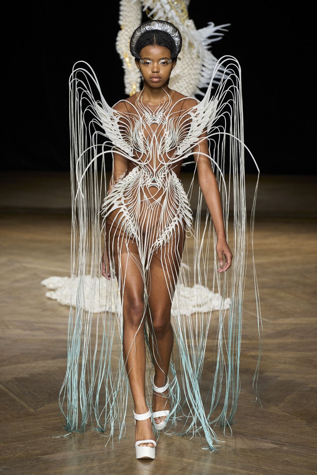 Iris van Herpen i Schiaparelli oduševili na Haute Couture nedelji mode