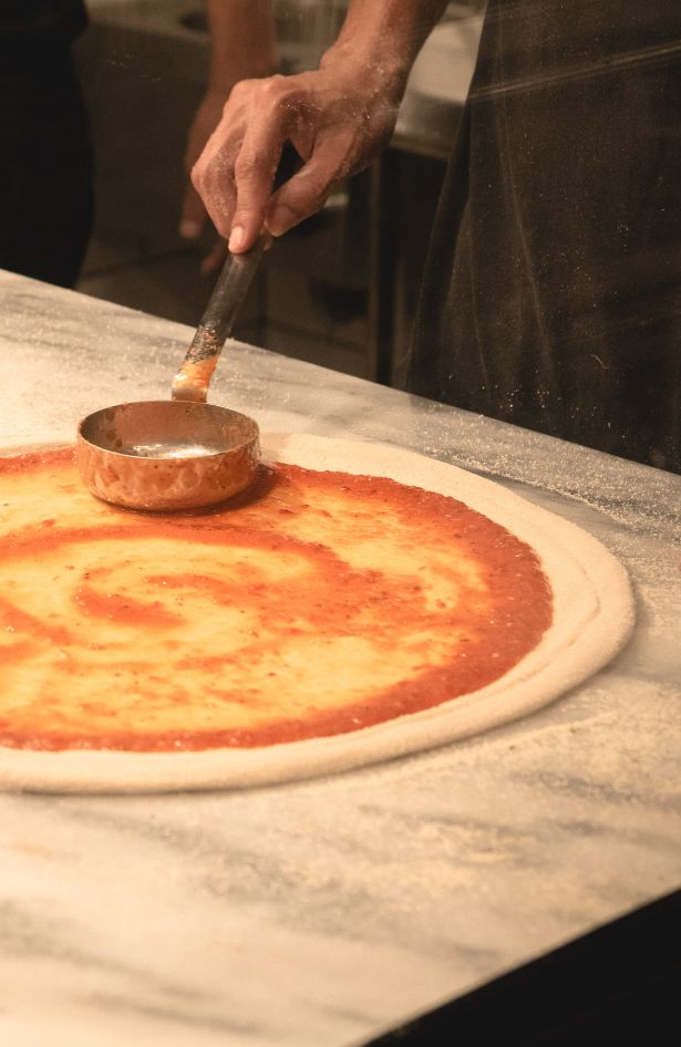 Donosimo vam recept za domaću pizza pitu koju će svi obožavati