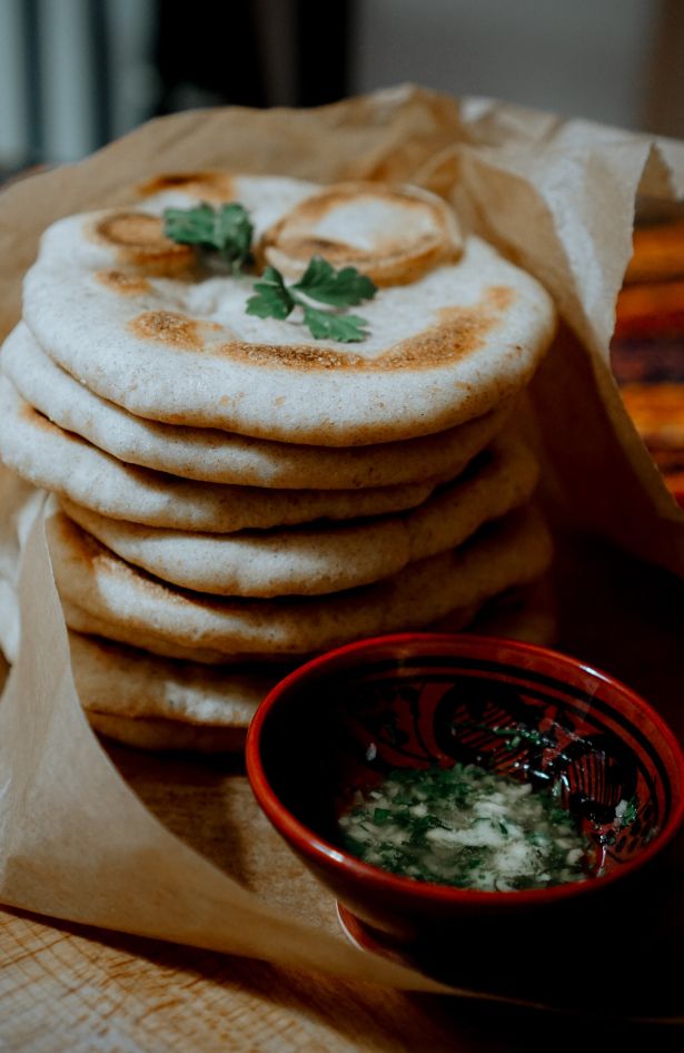 Cheese naan: Vazdušasti sirasti hlepčići sa tiganja spremni za samo pet minuta