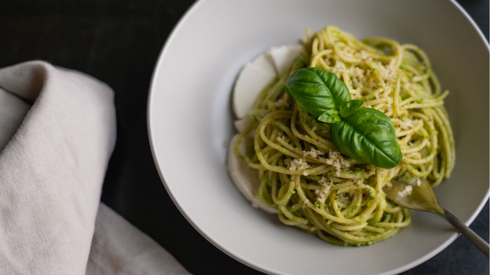 Zelena pasta sa tikvicama i spanaćem za prvi dan jeseni