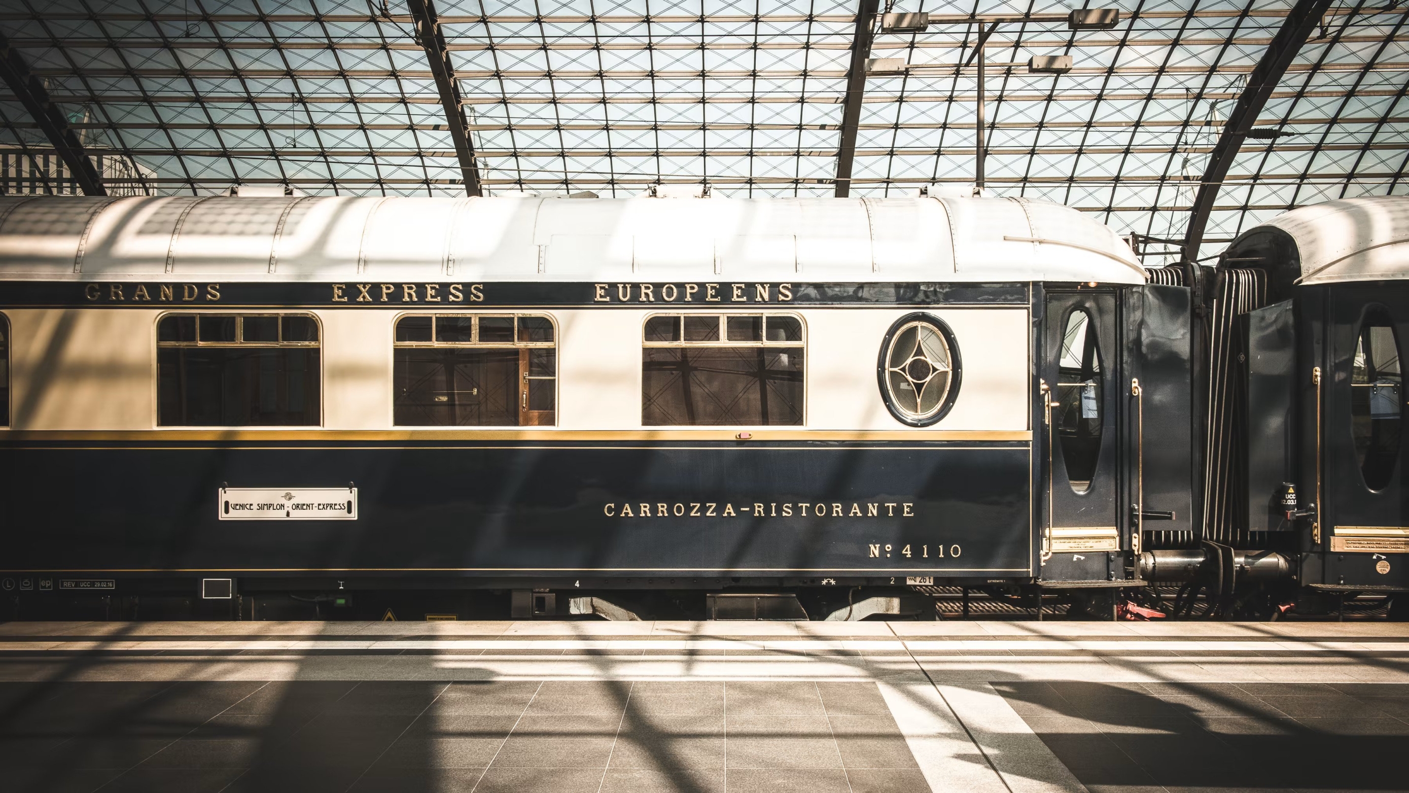 Orient Express prvi puta vozi u prazničnom raspoloženju