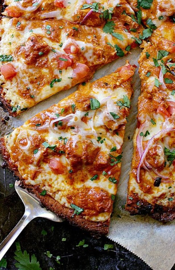 Butter Chicken Pizza recept koji ćete obožavati ukoliko ste ljubitelj navedenih sastojaka