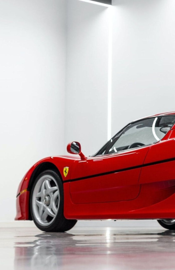 Ferrari F50 prodat na aukciji za rekordnih 5.395 miliona dolara