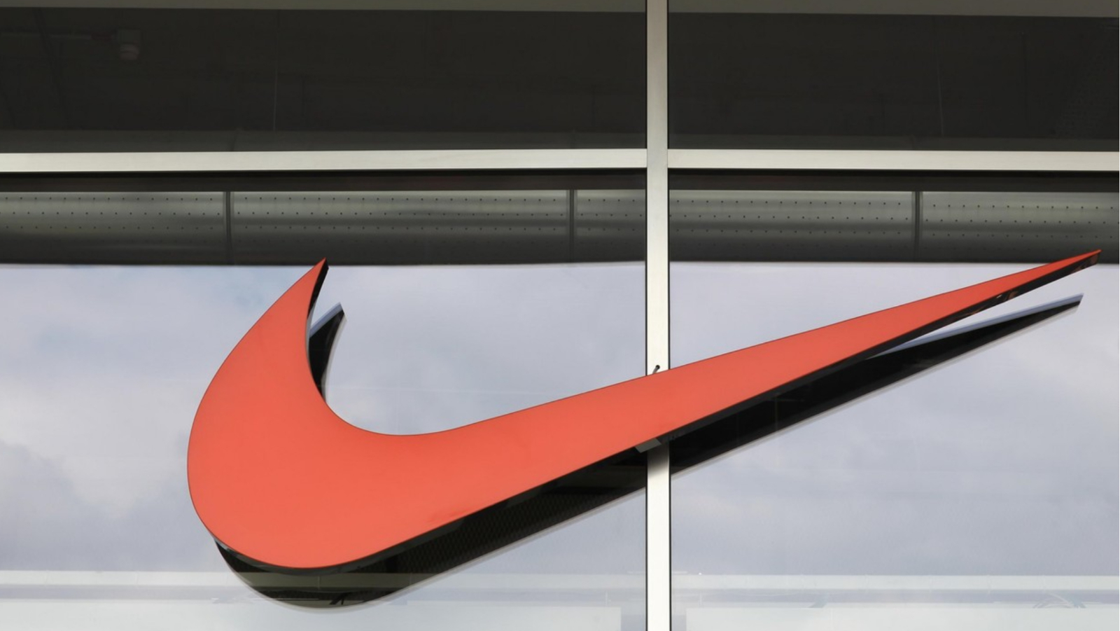 Nike i adidas nastoje da značajno smanje proizvodnju u narednoj godini