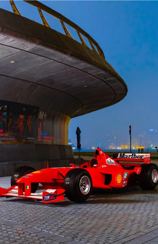 Ferrari formula Michaela Schumachera na aukciji u Hongkongu