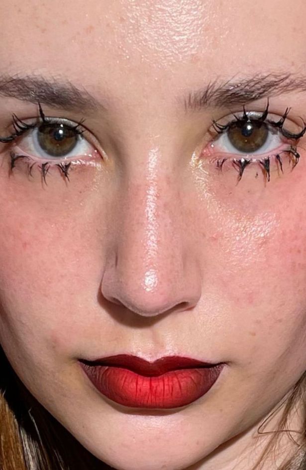 Clumpy lashes: Da li su grudvaste trepavice novi beauty trend?