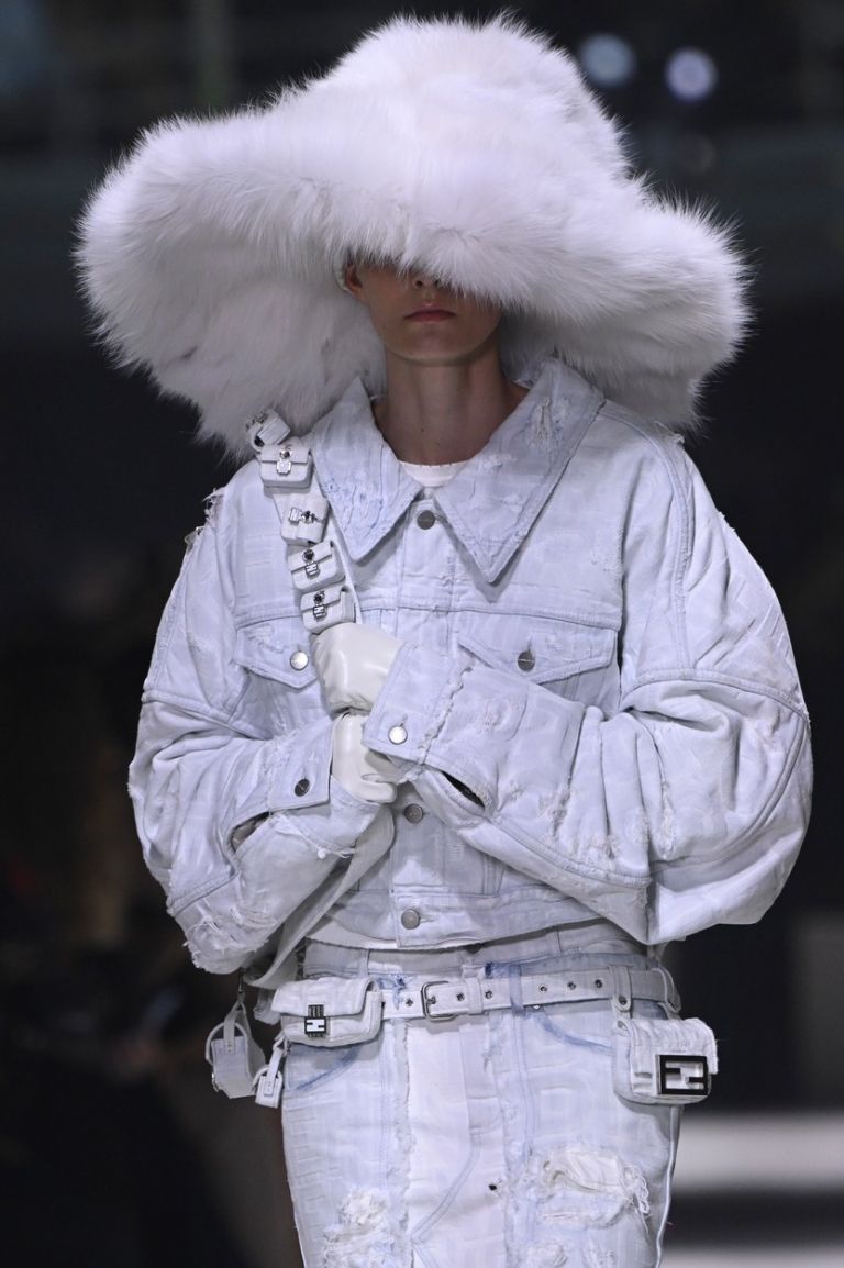 Fendi runway septembar 2022