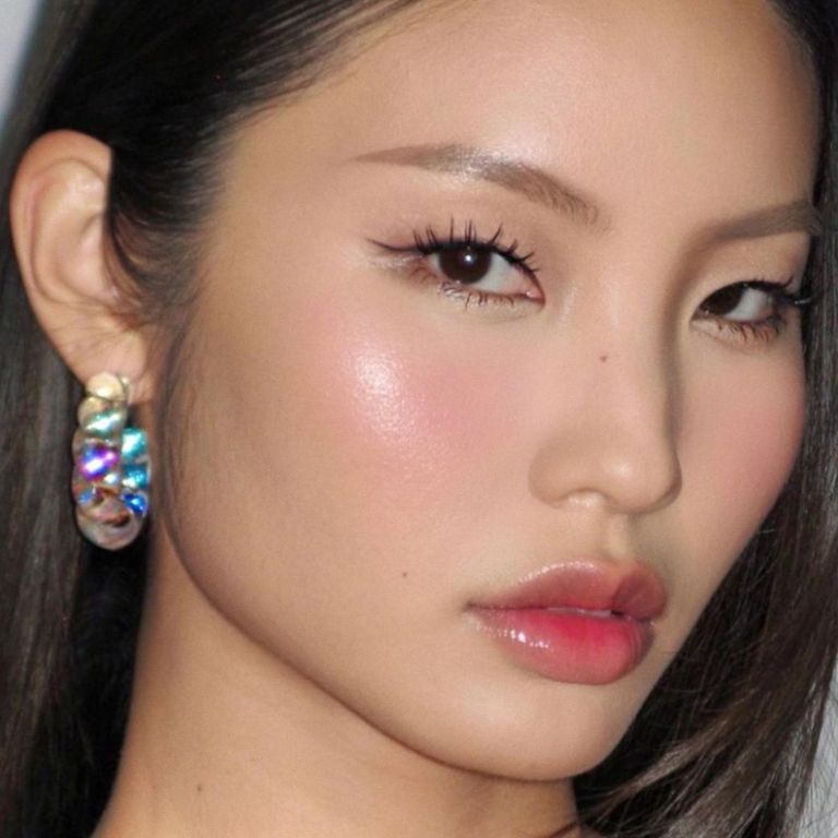 Plavo rumenilo: C-beauty trend koji želimo da isprobamo