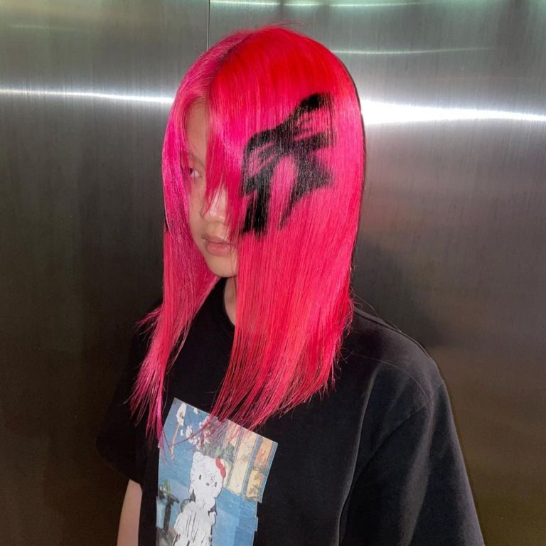 Hypebeast hairstyle inspo: Spray paint