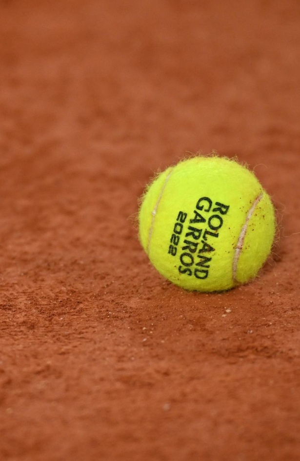 Lacoste lansirao limitiranu kolekciju novčića za ovogodišnji Roland Garros