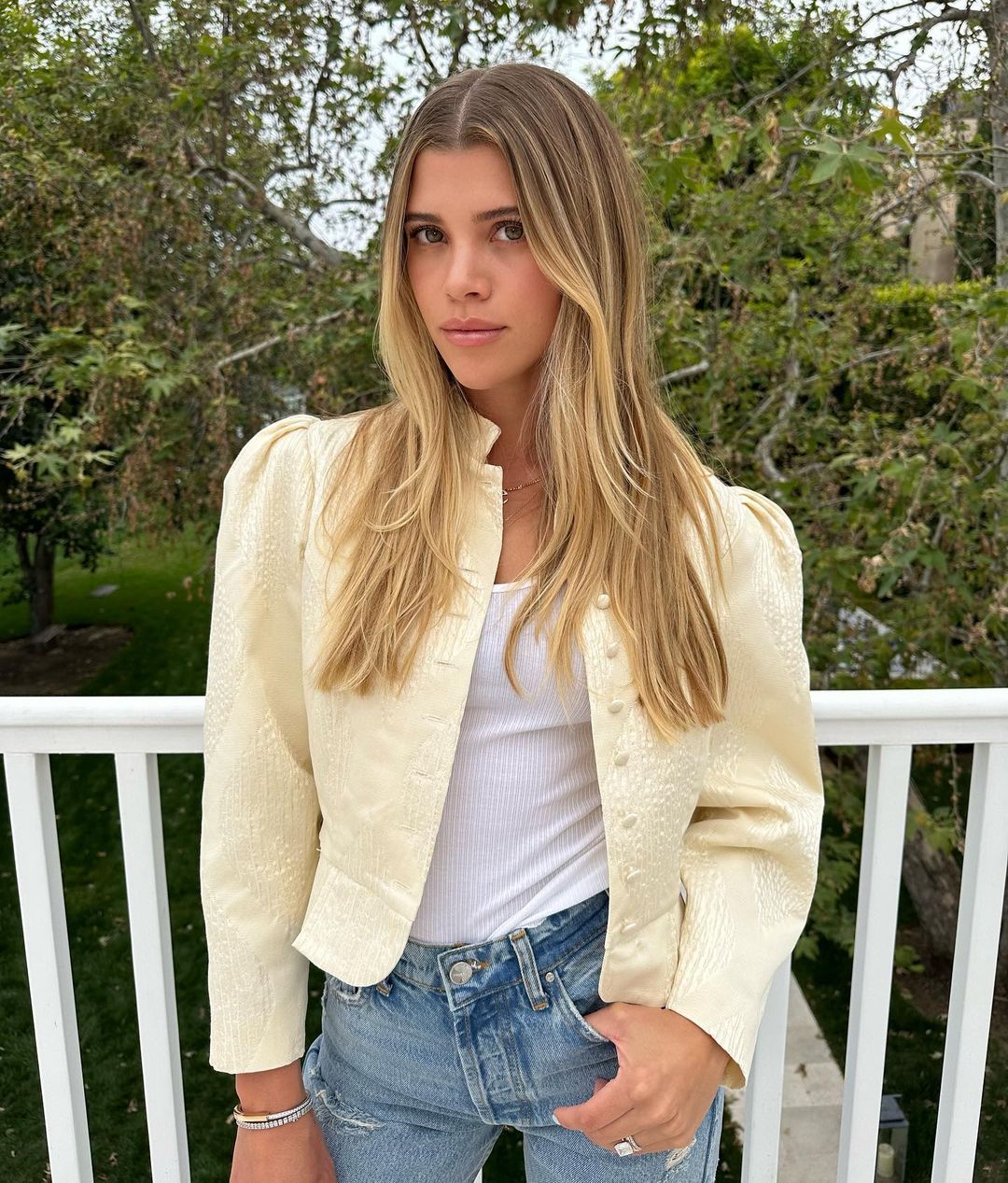 Otkrili smo koju drogerijsku maskaru Sofia Richie svakodnevno koristi – ima da se kupi i kod nas