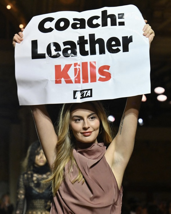 Na Nedelji mode u Njujorku protesti, i to modni: Šta se sve dešavalo na reviji brenda Coach