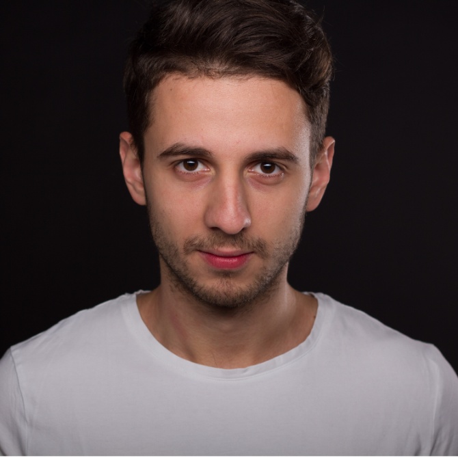 Beogradski DJ Mihajlo preporučuje tri mix-a koja opisuju njegov muzički ukus