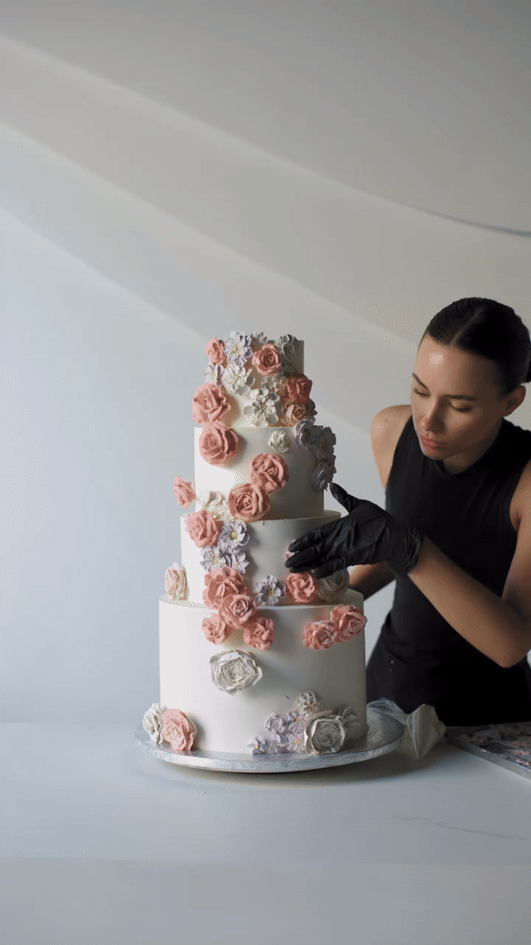 Umetnost pravljenja torti sa @paulina_cake