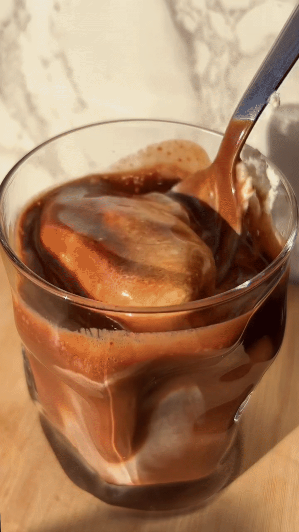 How to: Viralna gusta topla čokolada s dodatkom vanile i espresso kafe