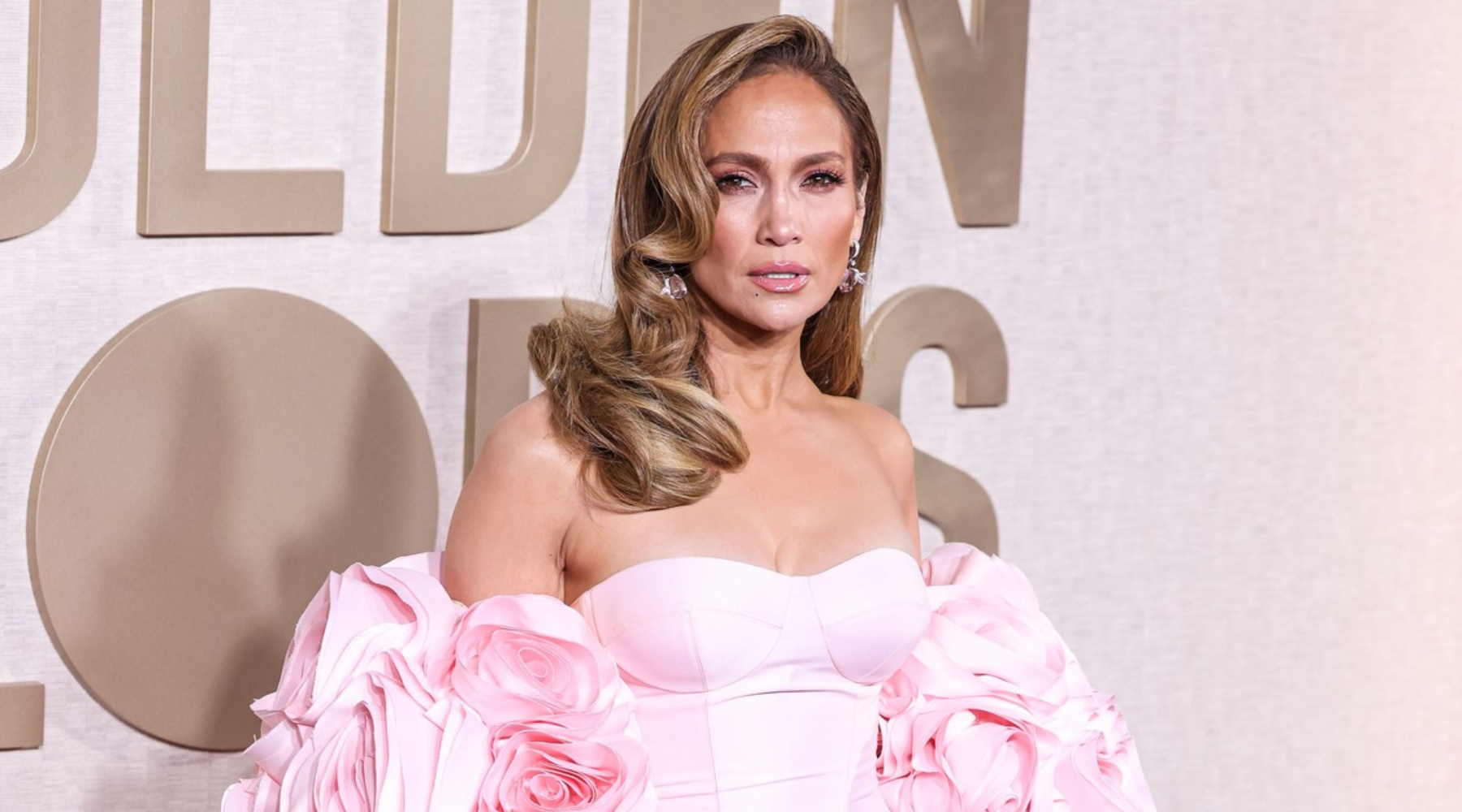U novom spotu, Jennifer Lopez prisetila se prethodnih brakova – a savete joj je dao Ben Affleck
