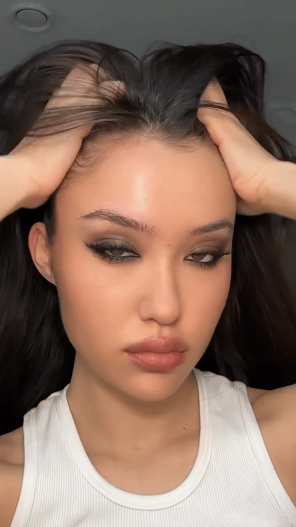 Zaboravite na clean girl make-up: Vraćamo se messy izgledu 90-ih