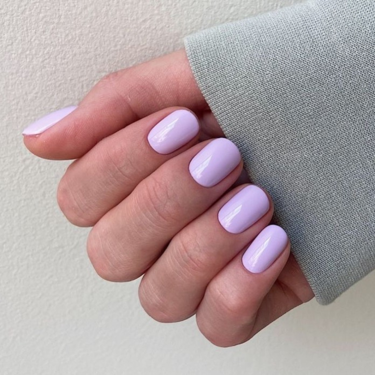 Boja lavande preplavila je naš Instagram feed – a u njoj smo pronašli inspiraciju za manikir
