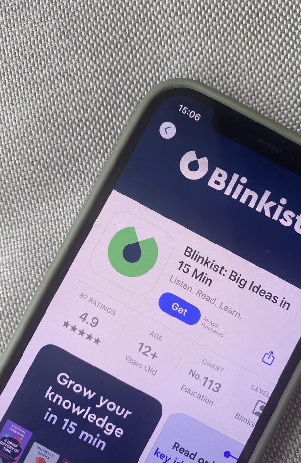 „Blinkist” je game-changer u svetu aplikacija, sumira knjige za samo 15 minuta, ali ima negativan review
