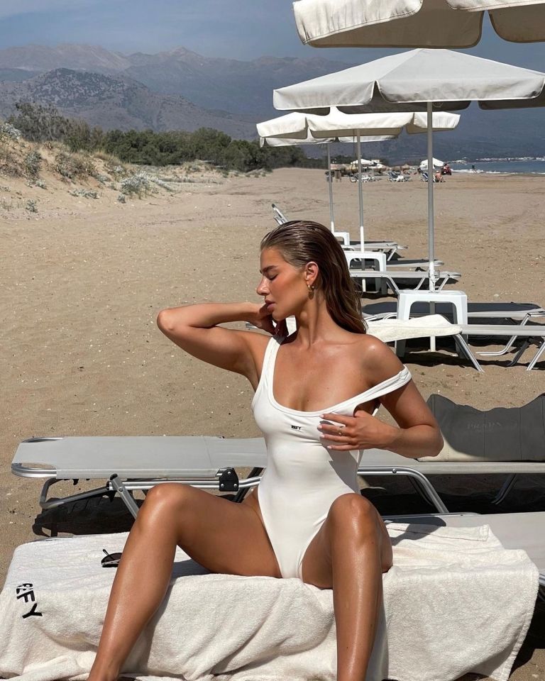 Jednodelni kupaći kostimi: Modeli koji se mogu nositi kao top i bodi