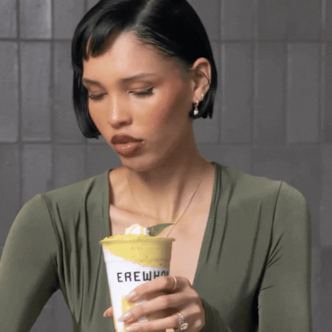 Nara Smith ima smoothie u Erewhonu – da li je posredi još jedna odlična marketinška kampanja?