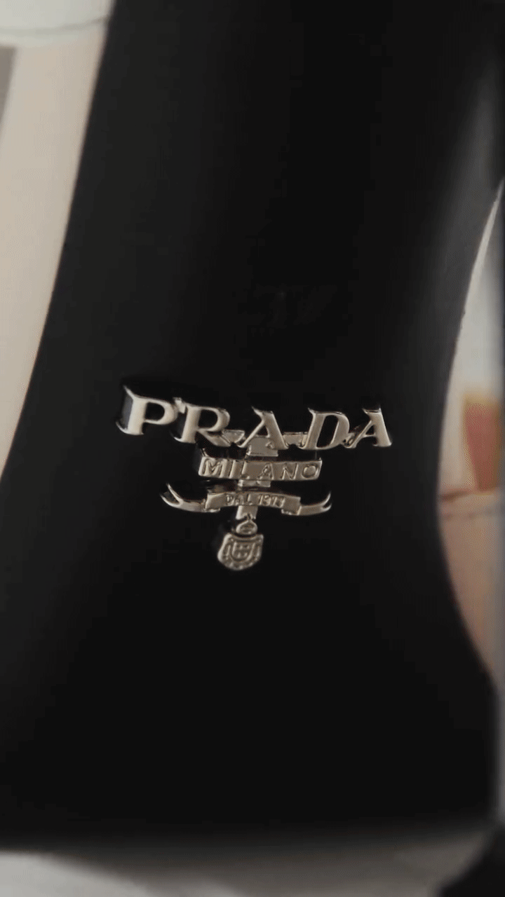 Modna kuća Prada otvorila vrata svoje arhive