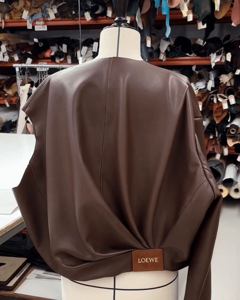 Loewe Draped jacket: Model koji želimo u kolekciji