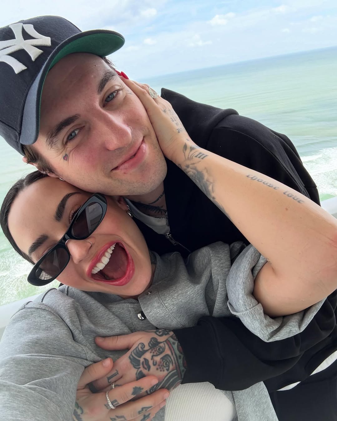 Intimno kalifornijsko venčanje: Demi Lovato i Jordan Lutes izgovorili sudbonosno “da”
