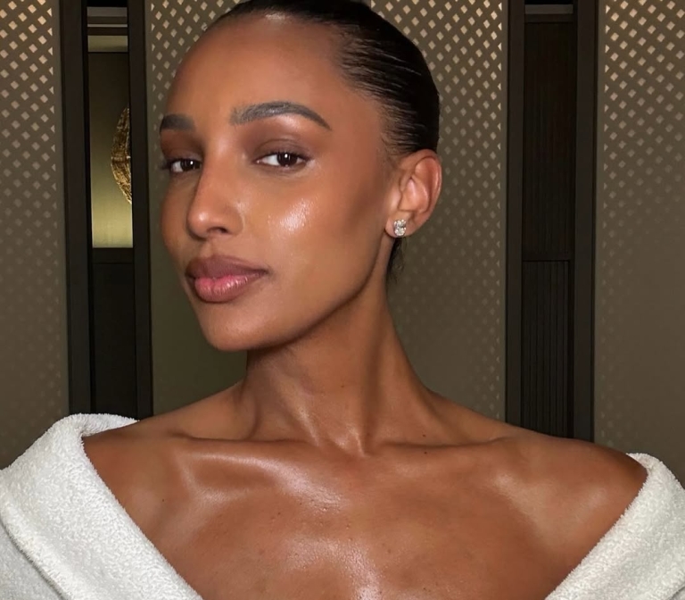Poznata manekenka Jasmine Tookes otkrila svaki korak svoje shower rutine