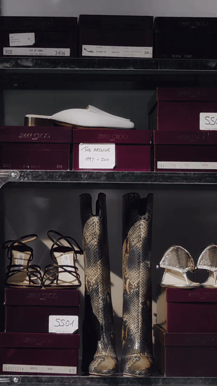 Jimmy Choo vraća ikonične modele cipela proizvedene u prvih pet godina poslovanja – a jedan od njih je proslavila Carrie Bradshaw