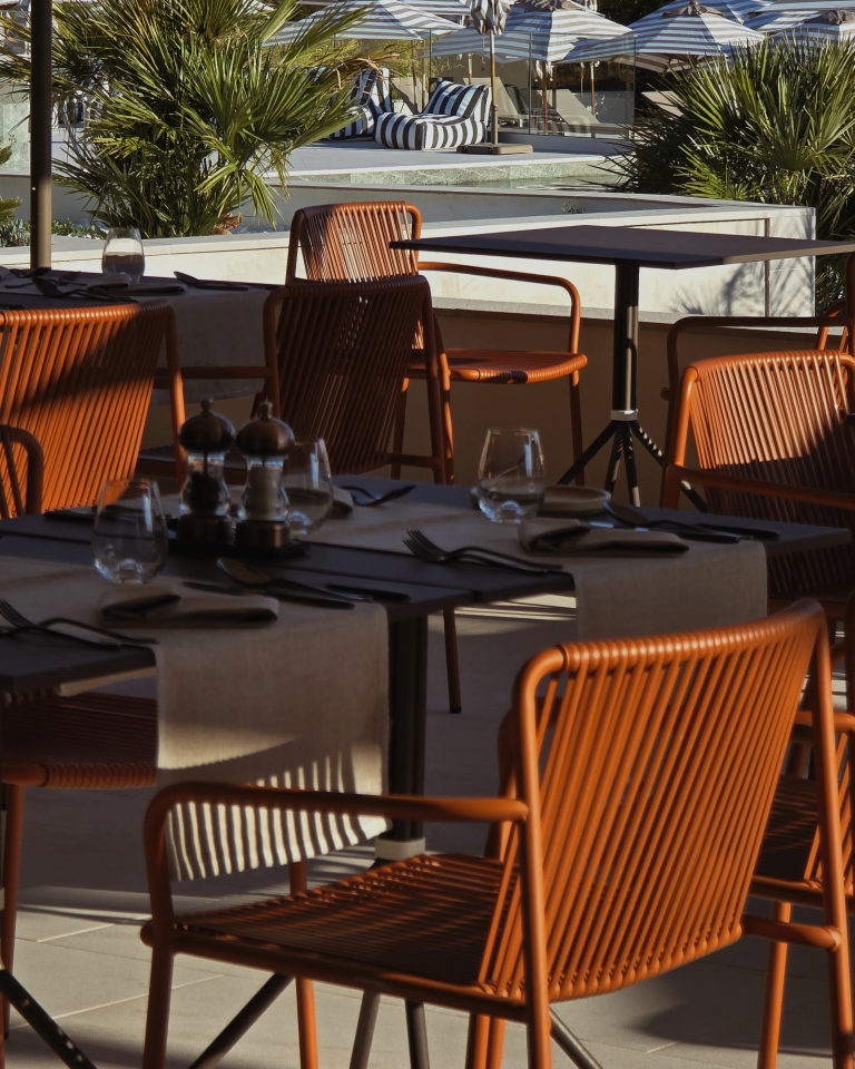 Molum hotel & Residences u Dalmaciji terasa restorana