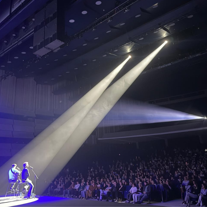 The Simon & Garfunkel story: Bili smo na muzičkom spektaklu u Sava Centru – i donosimo utiske