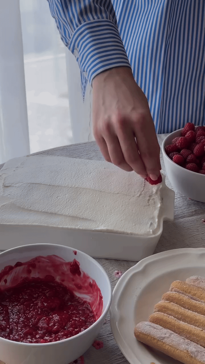 Popularni desert na nešto drugačiji način: Donosimo recept za tiramisu sa malinama