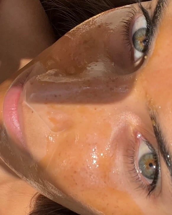 TikTok trendovi koji bi trebalo da budu zabranjeni: Zašto ne treba slepo pratiti online beauty savete?