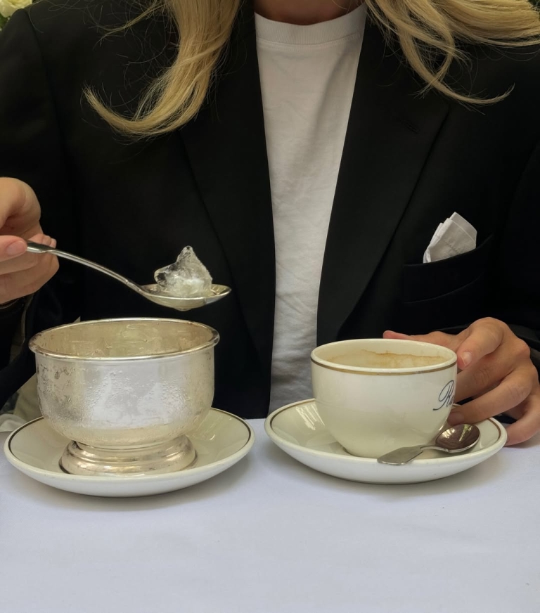 Ovog leta, pijemo Caffè Leccese – italijanski twist na osvežavajuću ledenu kafu