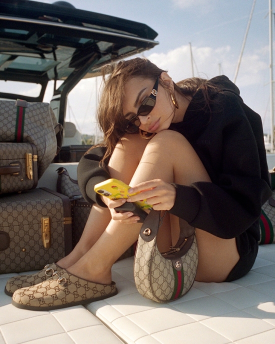 Emily Ratajkowski u novoj Gucci kampanji snimljenoj na jugu Francuske