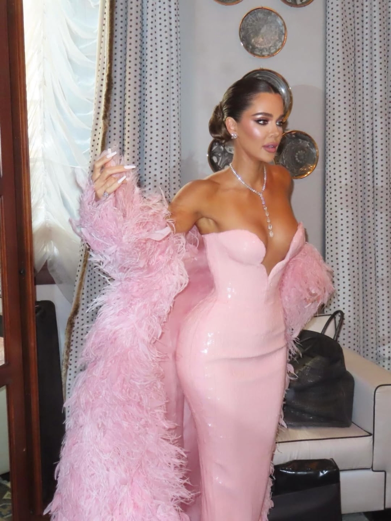 Khloe Kardashian konačno ima dobrog stilistu i – razlika je očigledna