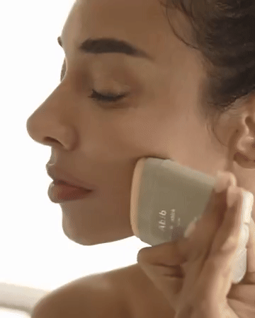 Summer beauty favorites: Otkrili smo SPF za lice u stiku koji je vrlo lak za nanošenje