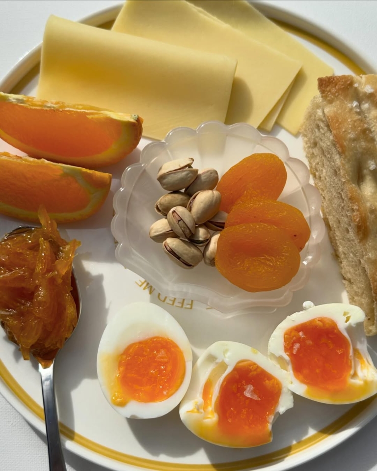 „Snack plate” je TikTok trend koji je u isto vreme kreativan i koristan, te nudi bezbroj ideja za užinu