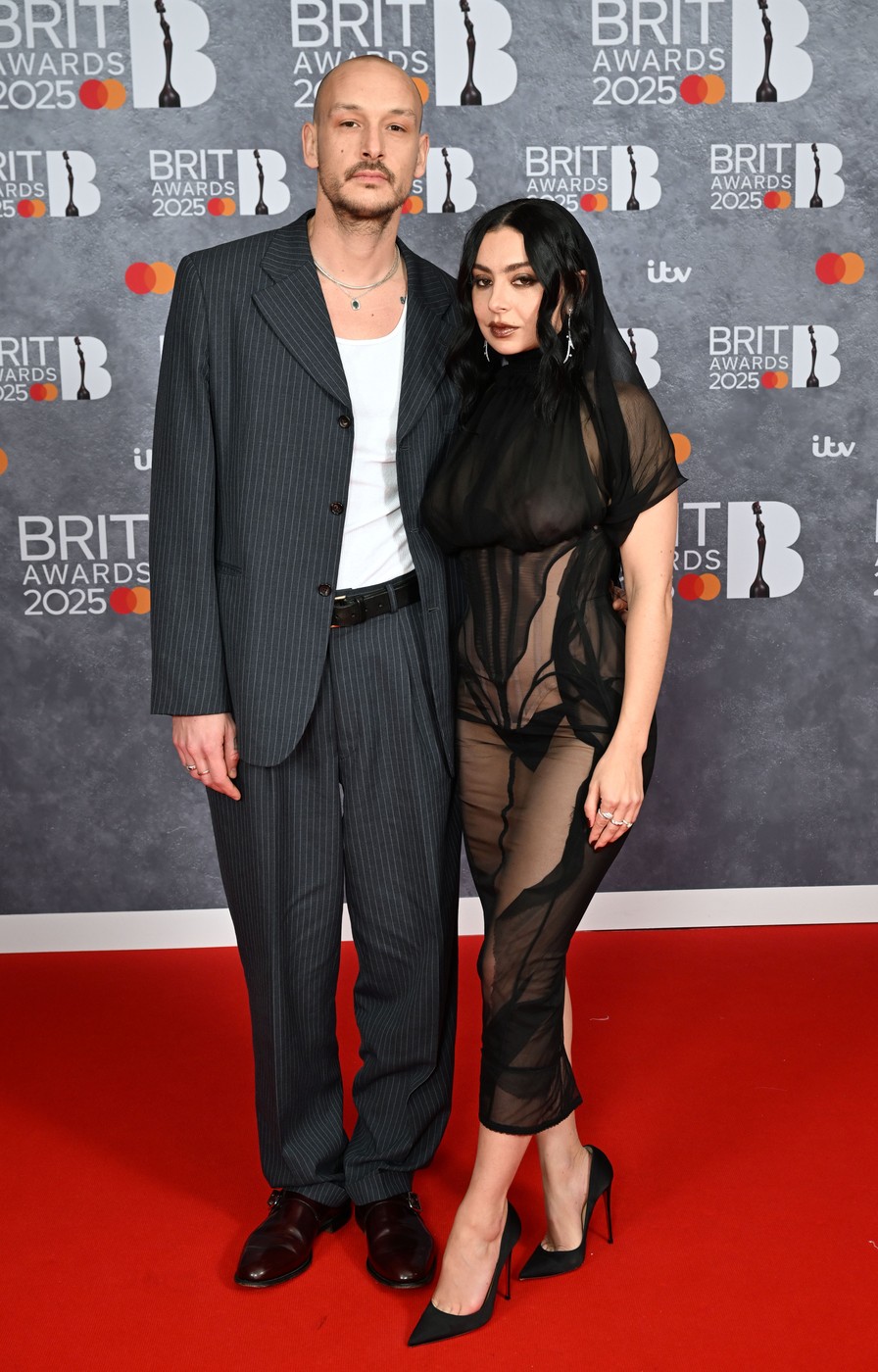 365 bride: Charli XCX se venčala u mini Vivienne Westwood haljini