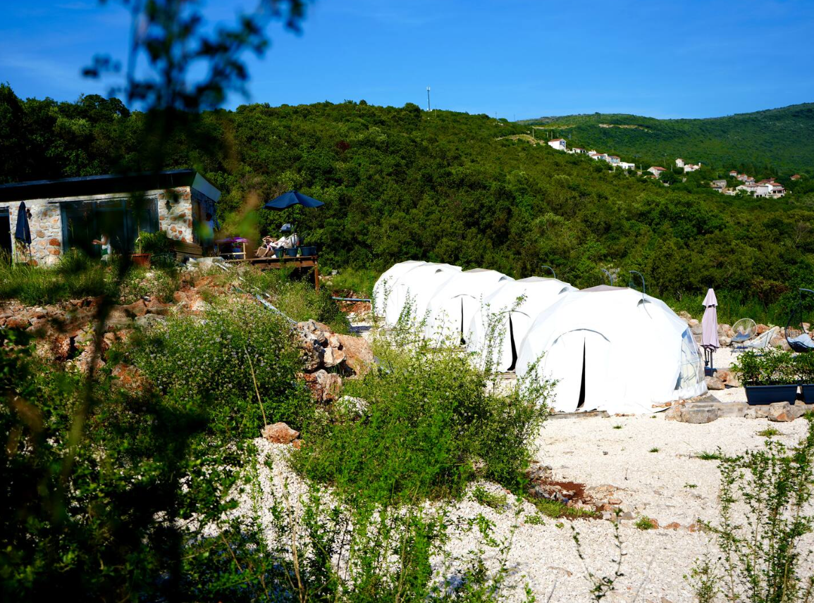 Glamping Rose Luštica: Predlog za savršeni letnji vikend
