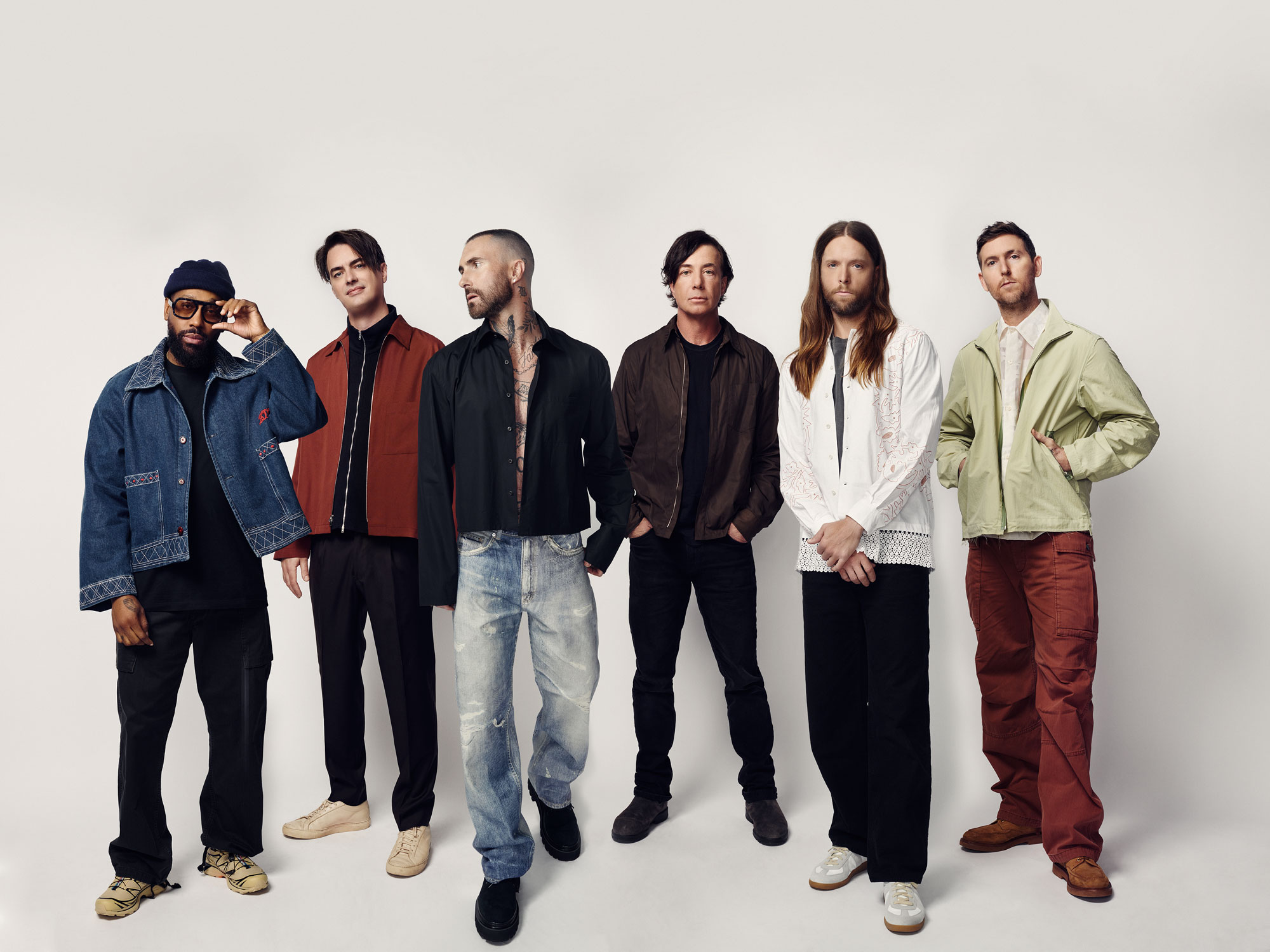 Maroon 5 ima novi singl, a uskoro stiže i album „Love Is Like“