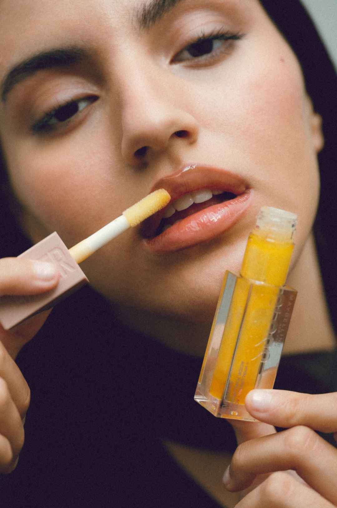 Maybelline-Lifter-Gloss-2