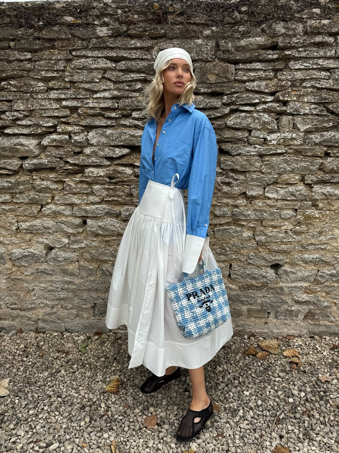 Plava i bela boja se najbolje slažu u letnjem periodu. Imamo stilsku inspiraciju – i hit komade u tim bojama