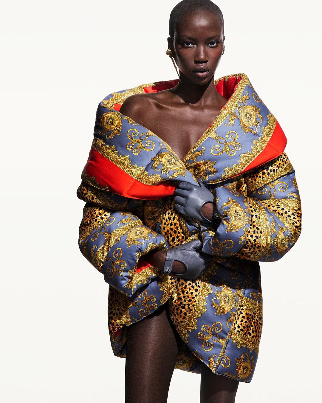 Donatella Versace se oprostila od uloge kreativne direktorke Versace brenda ikoničnom kampanjom