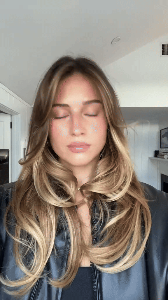 Tate McRae i njena boja kose su jedna od glavnih tema u svetu beauty trendova