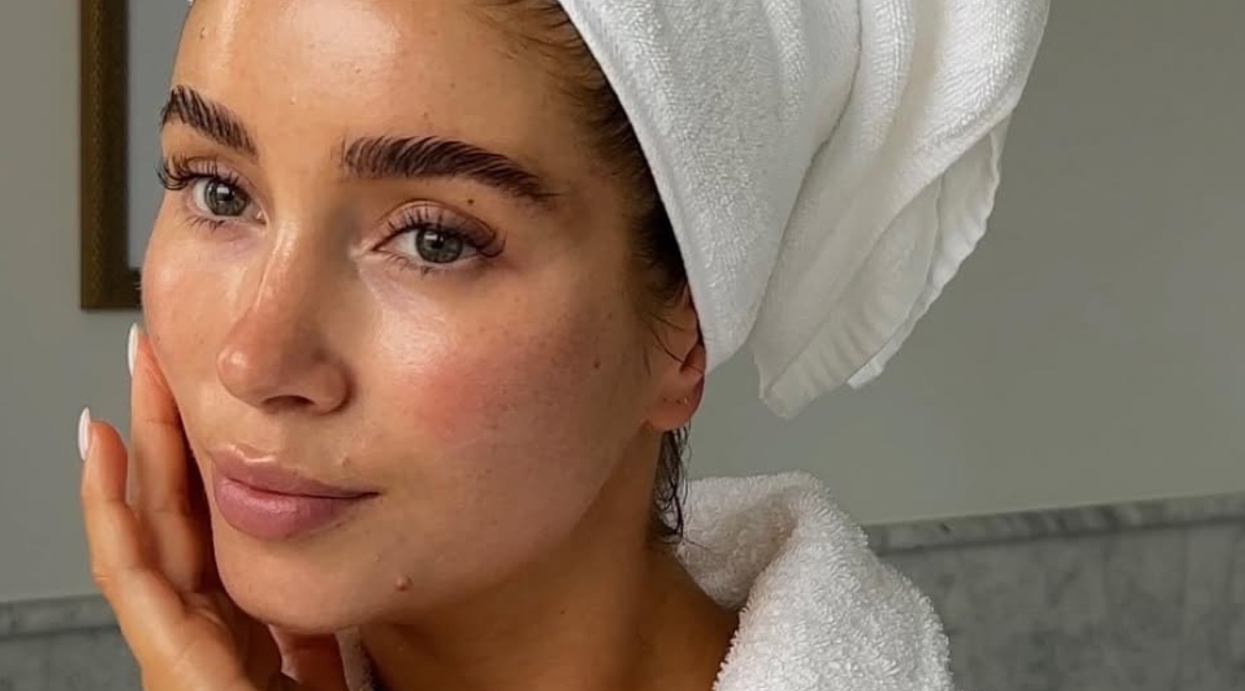 Kako pripremamo kožu lica za jesenje dane? Retinoli, kiseline… Ovako menjamo skincare rutinu