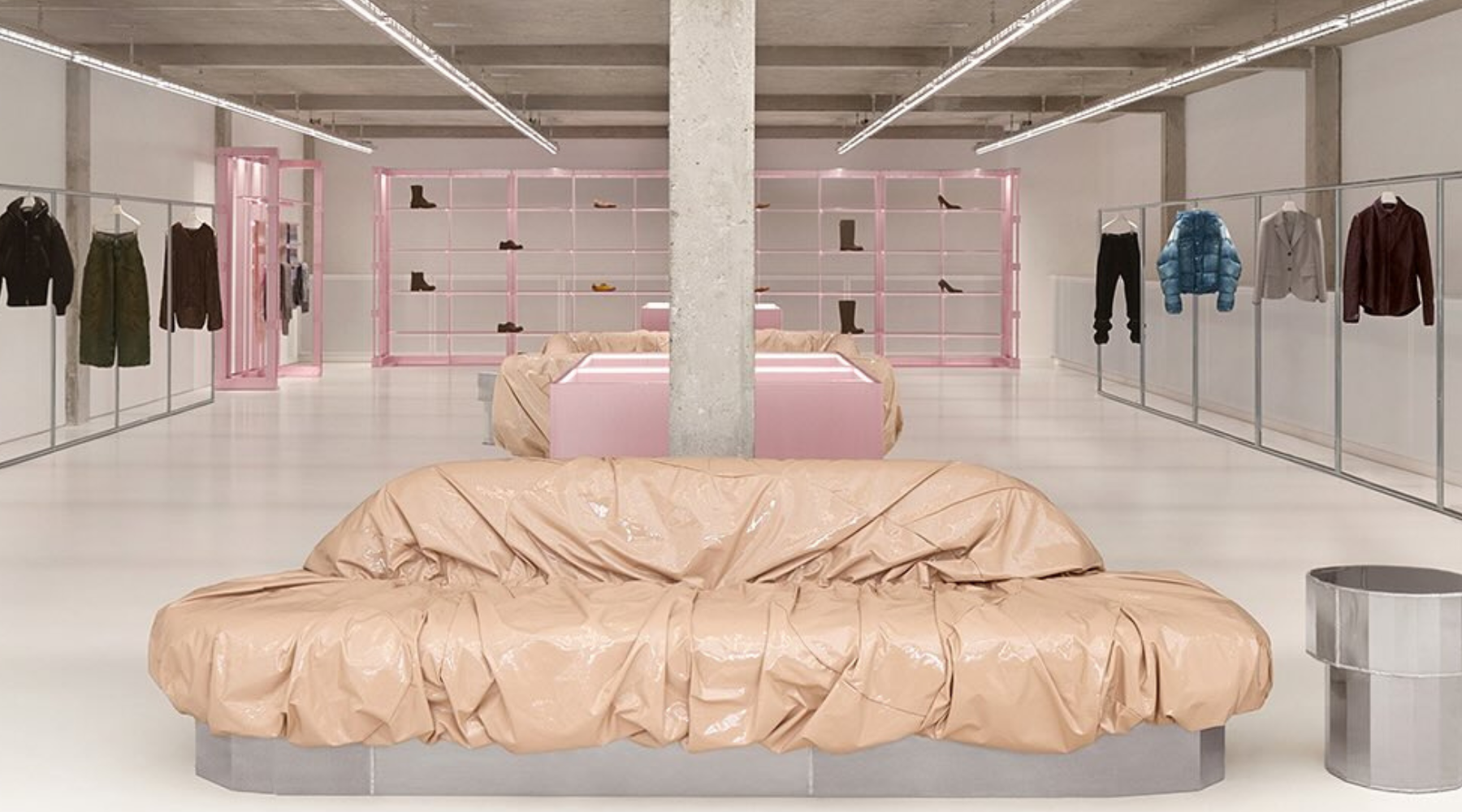 Dijalog prošlosti i sadašnjosti: Acne Studios predstavio svoje novo središte u Parizu koje odiše kraljevskim šarmom