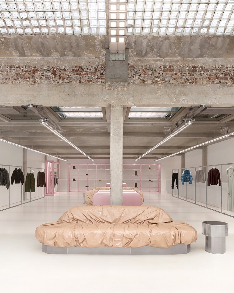 Acne Studios središte u Parizu odiše kraljevskim šarmom