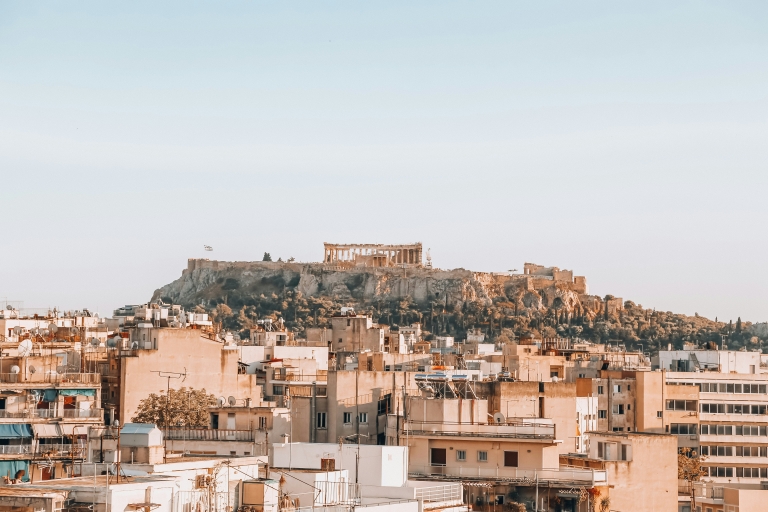 Atina-vodič-Unsplash-Kyle-Docherty